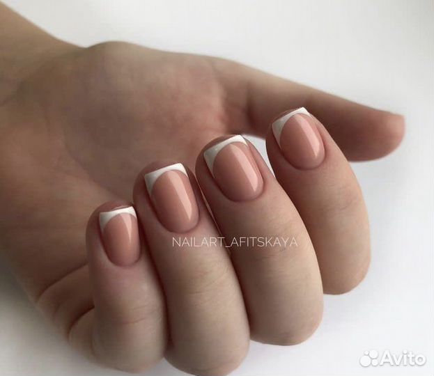 Маникюр с покрытием гель-лак