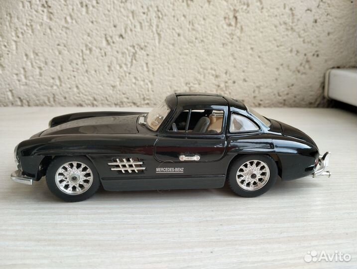 Модель автомобиля Mercedes-Benz 300SL1954Sunnyside
