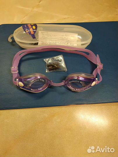 Очки для плавания