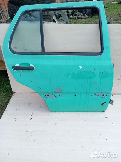 Дверь задняя правая на Фольксваген гольф мк3