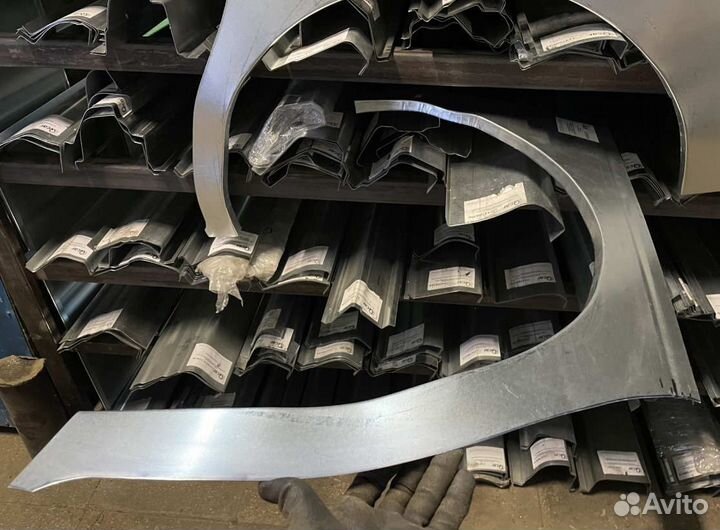 Арка правая Mitsubishi Space Gear, Mitsubishi L400