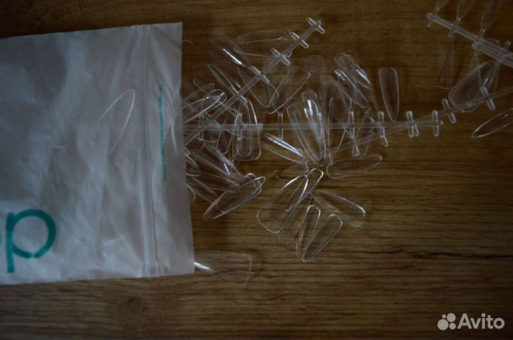 Для наращивания ногтей