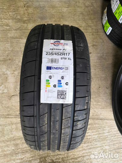 Massimo Ottima P1 235/45 R17 97W