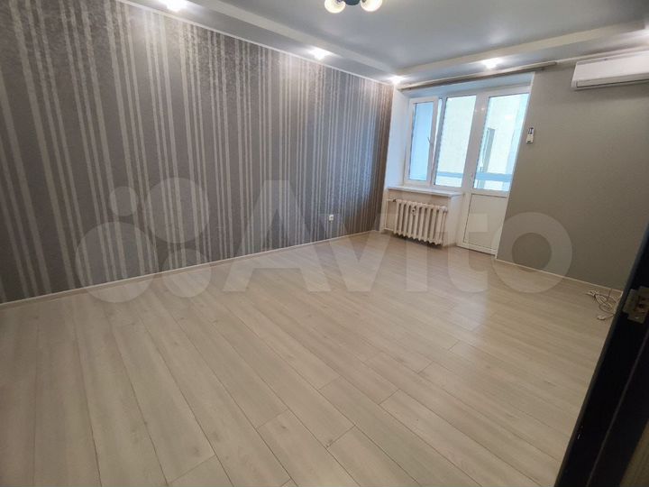 2-к. квартира, 58 м², 3/11 эт.