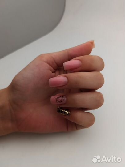 Мастер маникюра