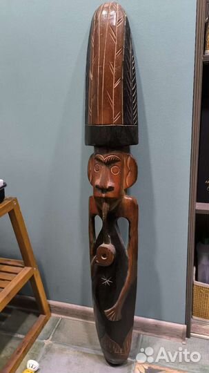 Деревянная статуэтка маска