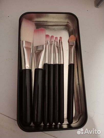 Кисти для макияжа