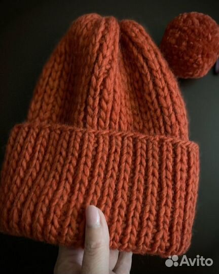 Вязаные шапки ручная работа
