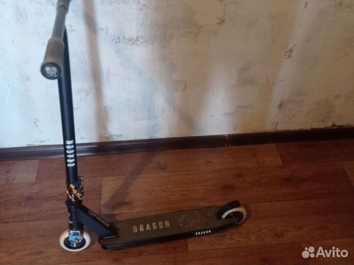 Трюковой самокат