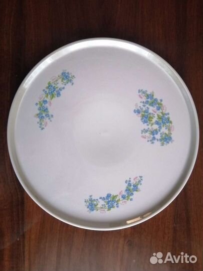 Заварочный чайник и поднос