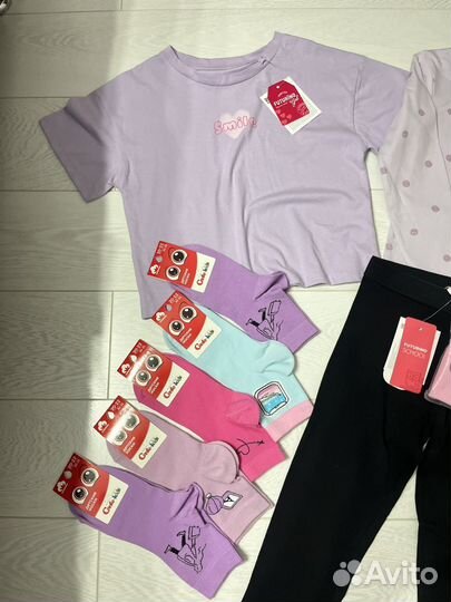Новые вещи на девочку 122-128 комплект