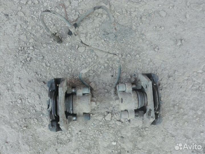 Задний суппорт левый/правый BMW E53/X5