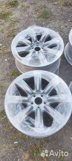 Диски infiniti r20 и хонда r17