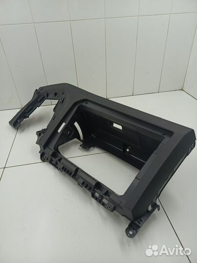 Накладка торпеды под бардачок (Haval F7)