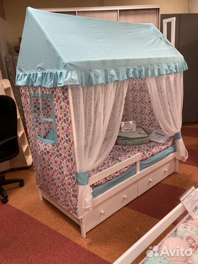 Текстиль на Кровати домики