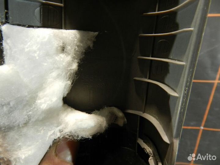 Накладка передней левой стойки - Kia Rio 3