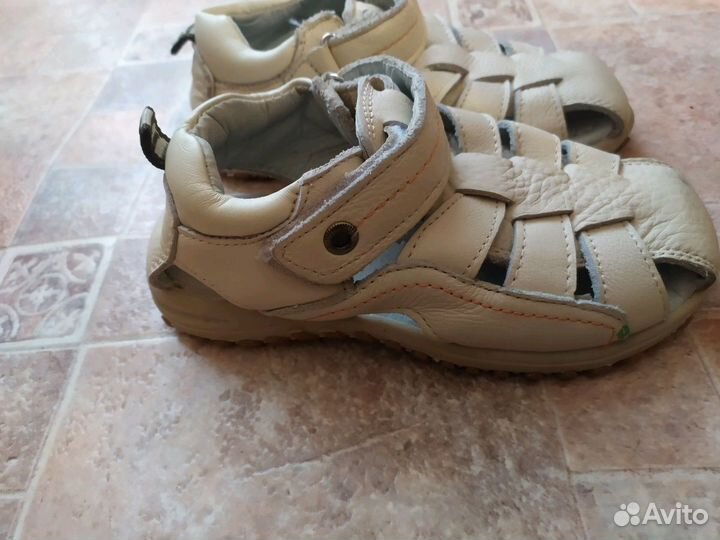 Босоножки для мальчика размер 33, не кожа, б/у оде