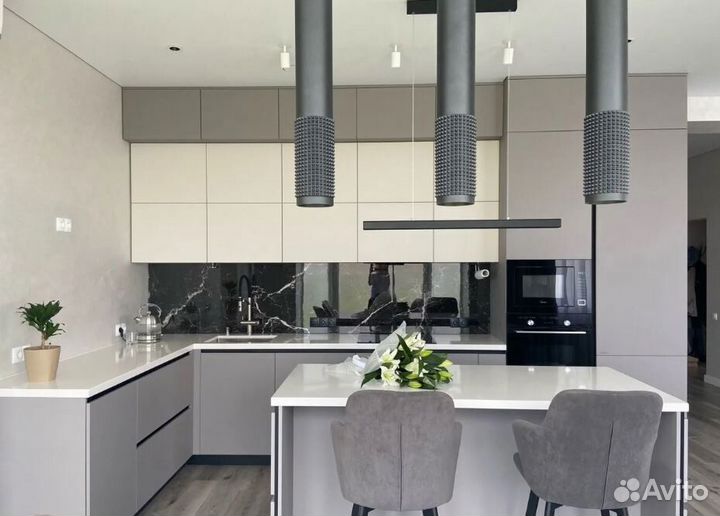 Кухня на заказ Кухонный гарнитур