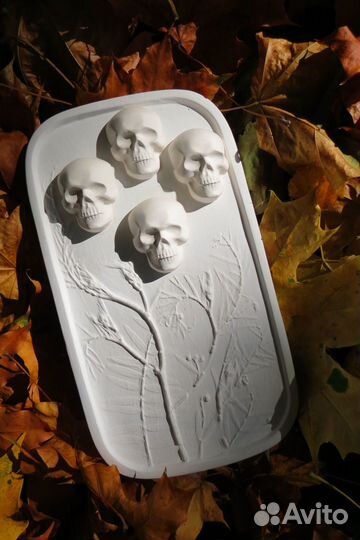 Поднос барельеф