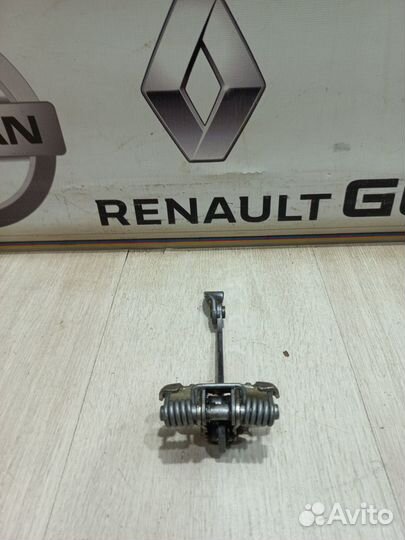 Ограничитель двери Renault duster Лев, Прав