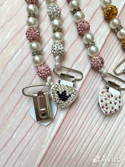 Держатель для соски со стразами