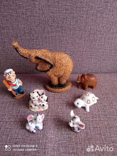 Мини статуэтки( пластик.)