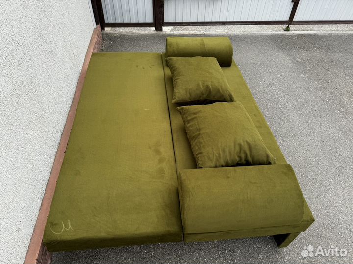 Диван прямой