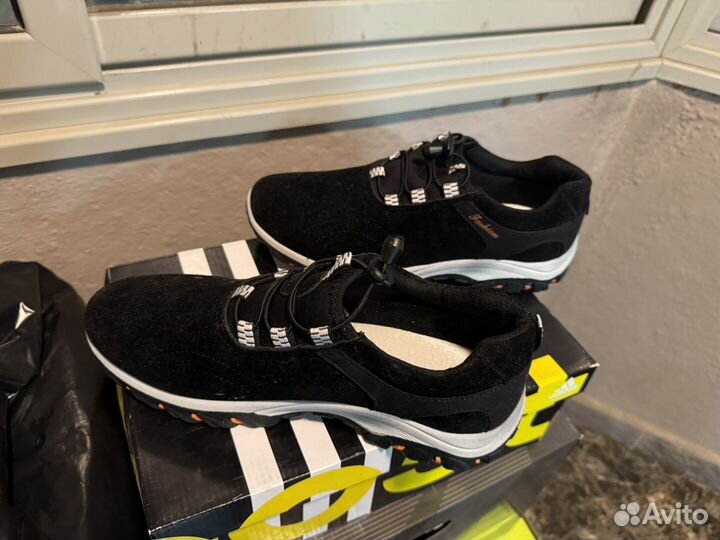 Кроссовки 42 размер