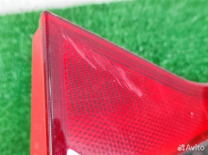 Фонарь задний внутренний правый Opel Meriva B 2013