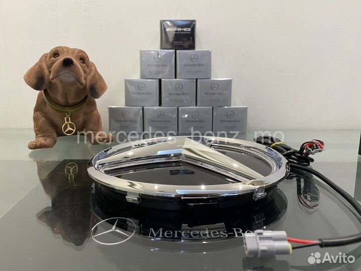 Эмблема звезда Мерседес с подсветкой в решетку