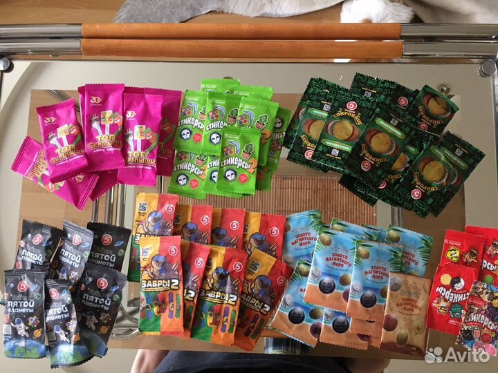 Скрепыши стикерсы завры монеты