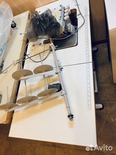 Оверлок двухигольный пятиниточный Juki Mo6716da