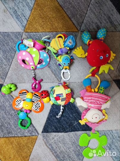 Подвеска игрушка на кроватку коляску