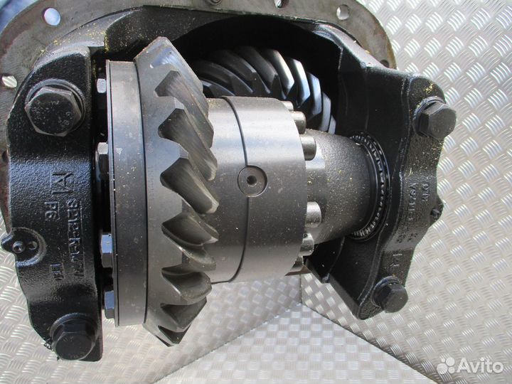 Редуктор концевой RTH2610F Volvo 22014357