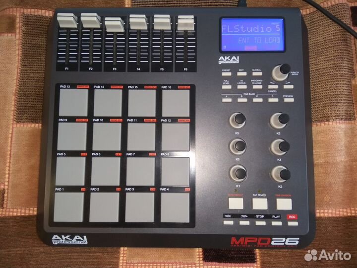Akai MPD26