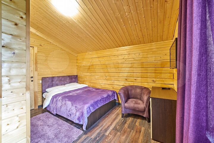 Коттедж 200 м² на участке 15 сот.