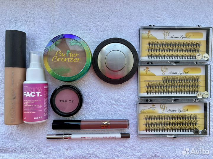 Набор косметики для визажиста пакетом Becca