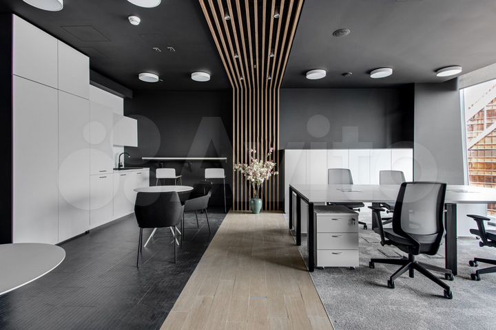 Fabulous sky office, 91 м²