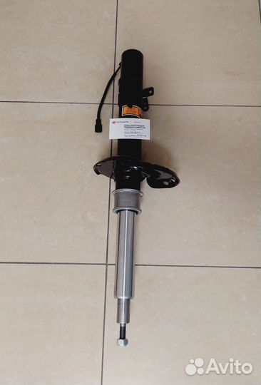 Амортизатор Range Rover Evoque L538. Передний