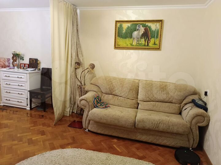 3-к. квартира, 77 м², 2/5 эт.