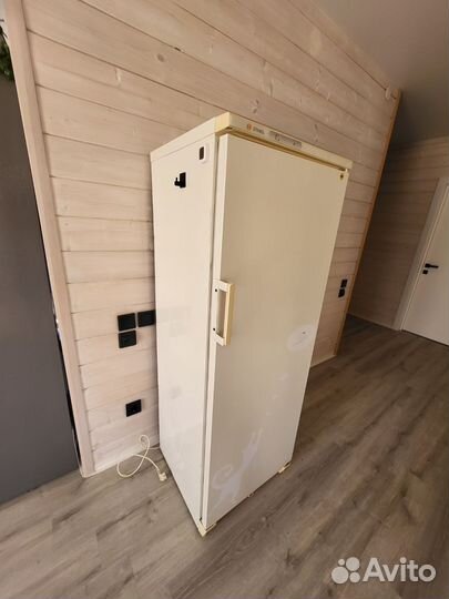 Холодильник stinol