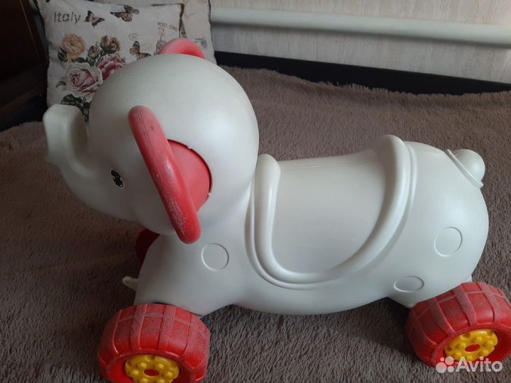 Слон каталка