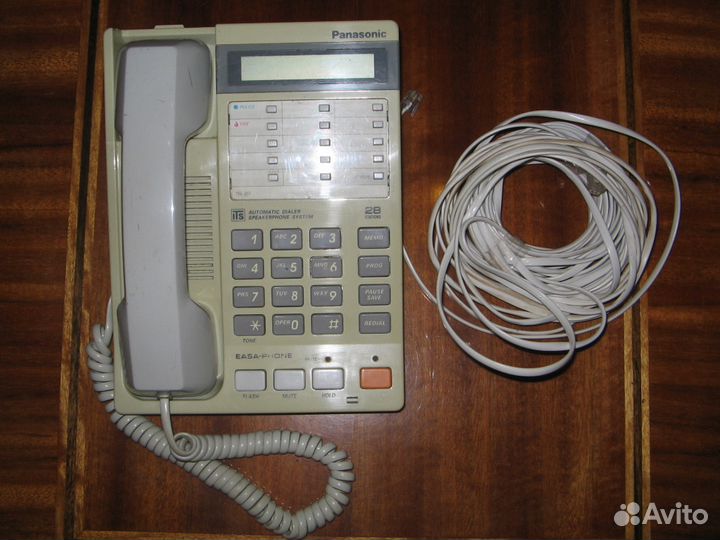 Прод. кнопочный телефон Панасоник KX-T2365