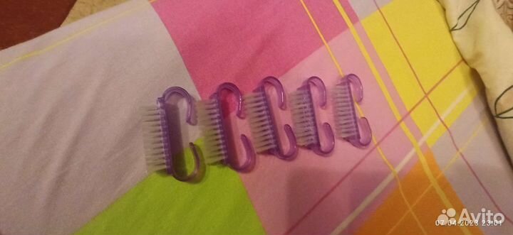 Щеточки для маникюра и педикюра