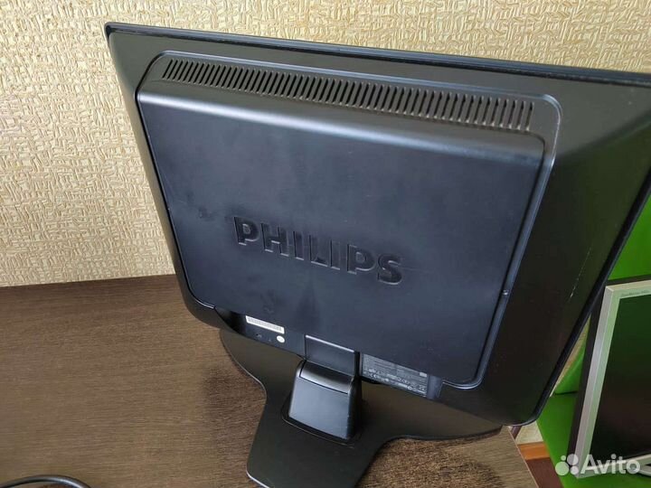 Монитор Philips