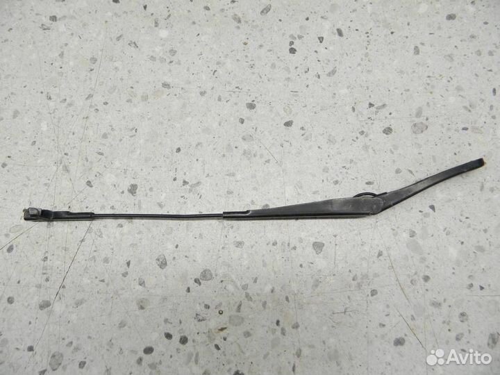 Поводок стеклоочистителя передний левый Opel Astra