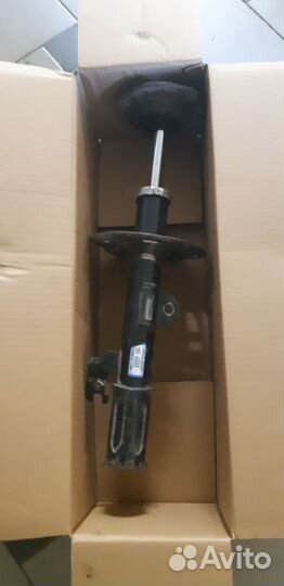 Стойка передняя правая тойота хайлендер 2012 год