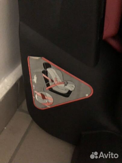 Автомобильное кресло maxi cosi