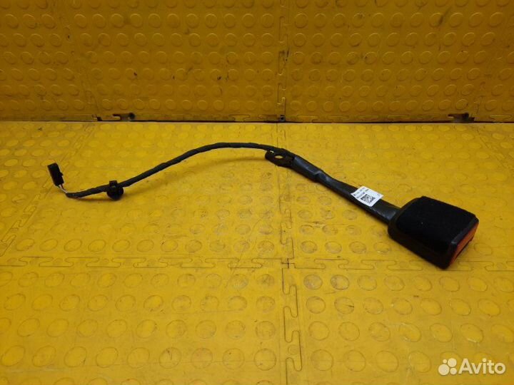 Ответная часть ремня безопасности передняя левая