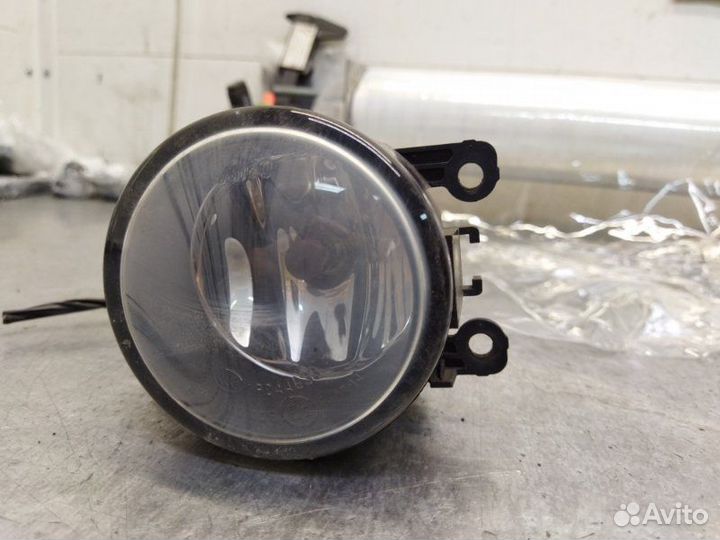 Фара противотуманная передняя Ford Focus 2 хетчбэк